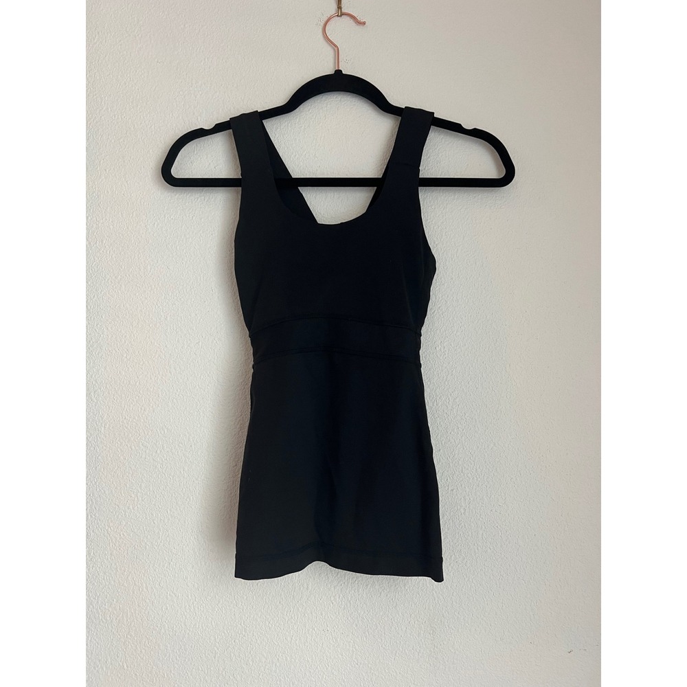 Lululemon Tank Top Athletic Built-In Bra Cross Back Black Workout Sz?‎